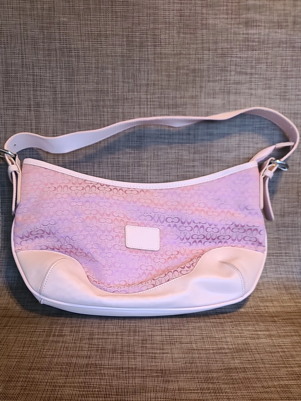 Classic Pink Shoulder Bag - Designer-Inspired Women’s Purse - Picture 1 of 6